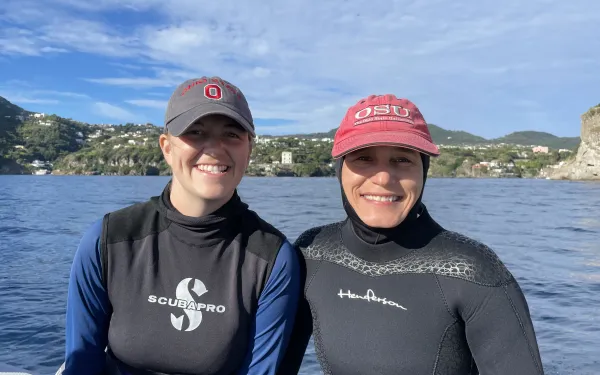 Dr. Grottoli's graduate student Ann Marie Hulver collecting coral at their study site in Ischia, Italy