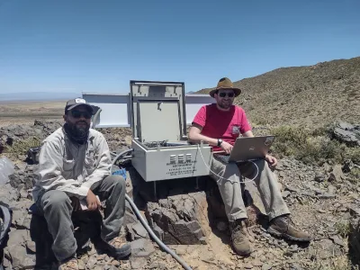 Station at the Veladero Mine (near the town of Tudcum), in San Juan, Argentina. Left: Dr. Juan Carlos Navarro, University of San Juan; right: Dr. Demián Gómez, OSU 