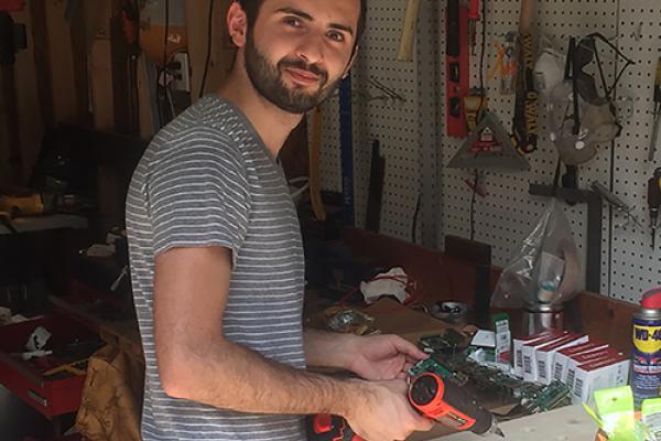 Doctoral student Amin Amooie creates affordable supercomputer Raspberry Pis