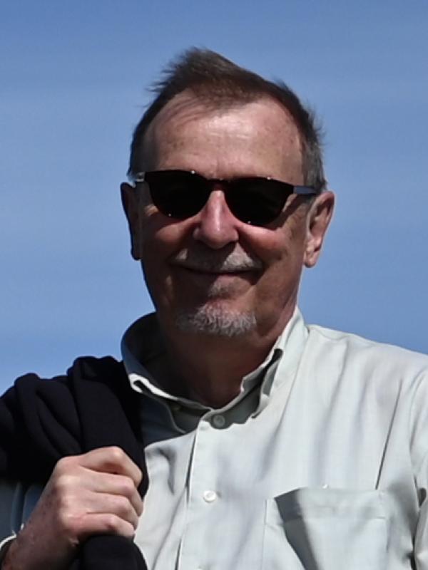 Headshot of Professor Mike Bevis