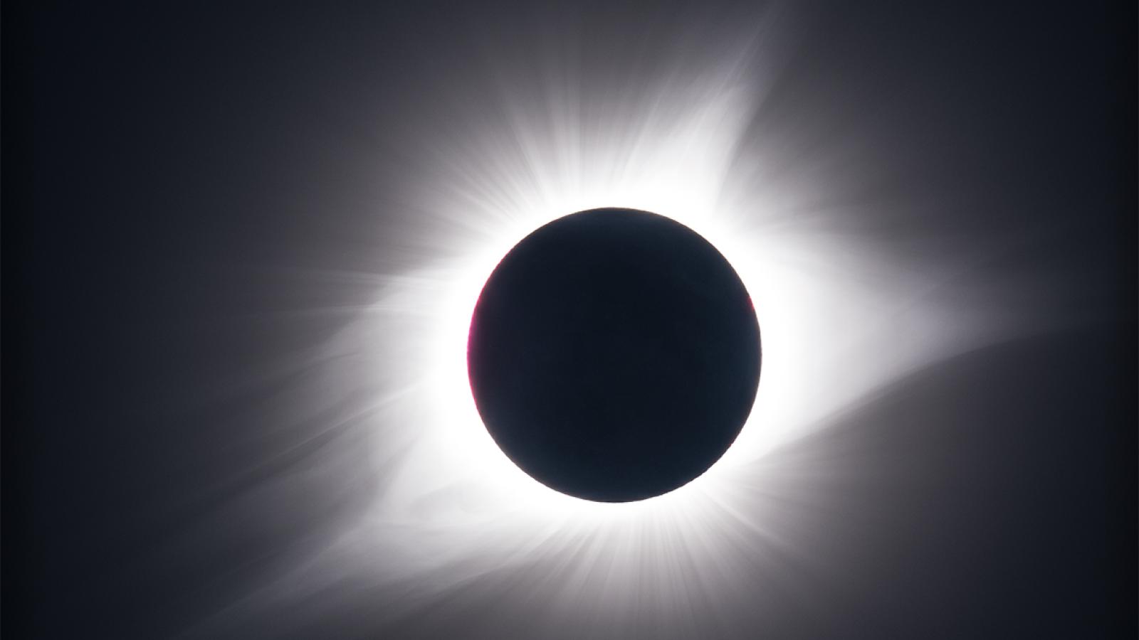 gomez-eclipse-eclipse