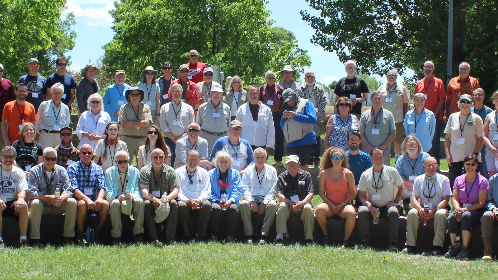 Alumni reunion group picture